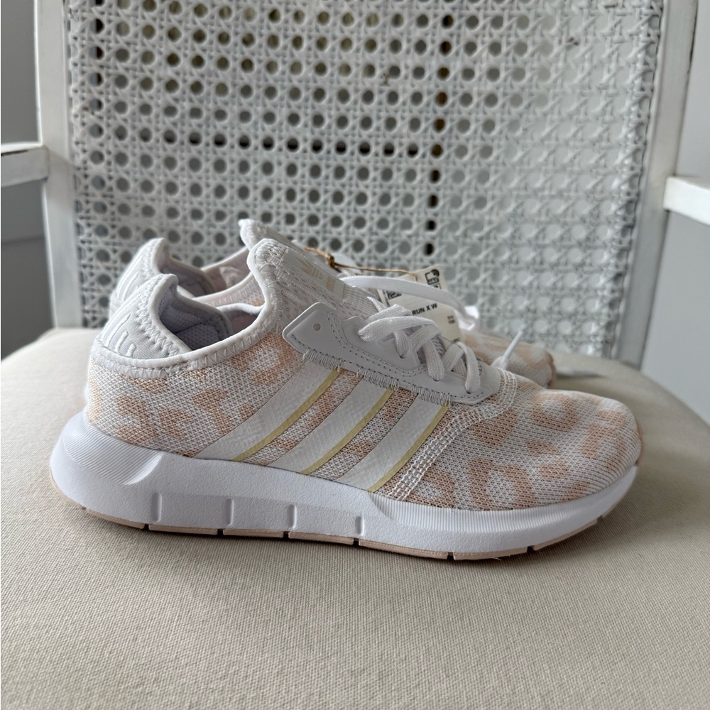 adidas Swift Run new with tags